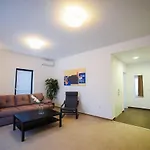 22 Apartment
