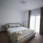 22 Apartment *